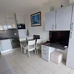 Port Vauban Apartman *